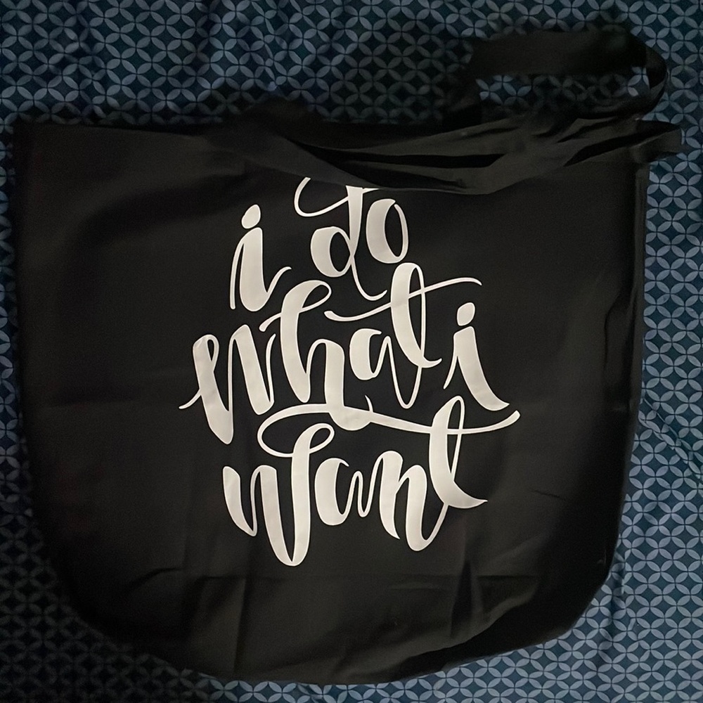 Very cute tote!